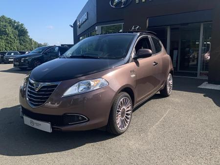 LANCIA Ypsilon 0.9 TwinAir 85 ch Stop&Start Elle - Véhicule Occasion - Océane Auto LANCIA Ypsilon 0.9 TwinAir 85 ch Stop&Start Elle - Véhicule Occasion Océane Auto